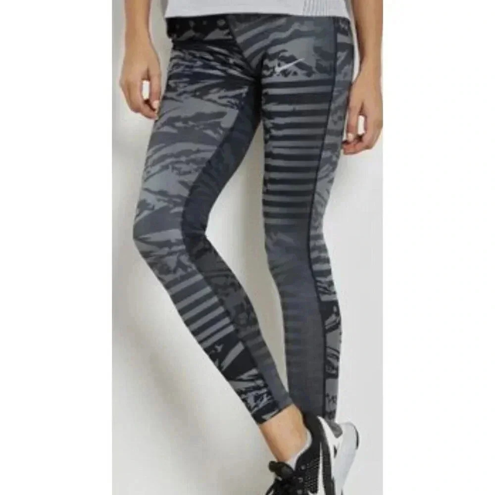 Nike Women's Essential Power Tight Fit Leggings Running Size XS NEW.  176